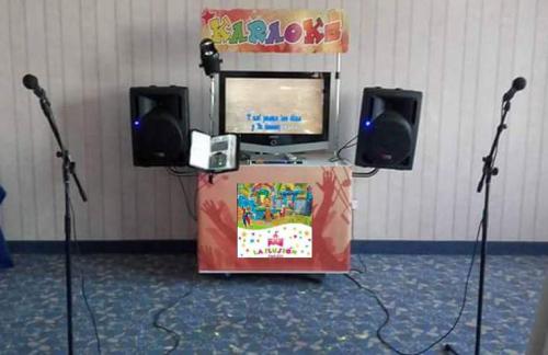 Karaoke party