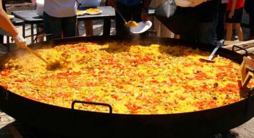 Paellas y parrilladas populares