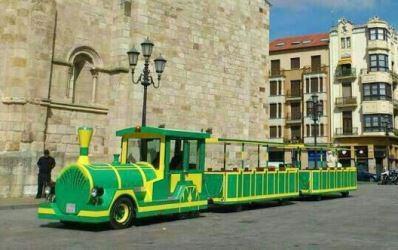 Tren turístico